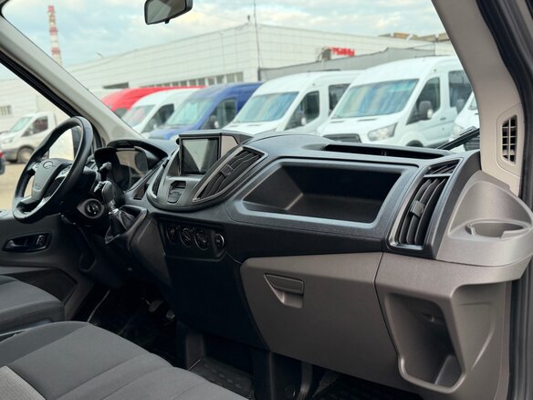 2020 Ford Transit, серебристый, 3900000 рублей - вид 9