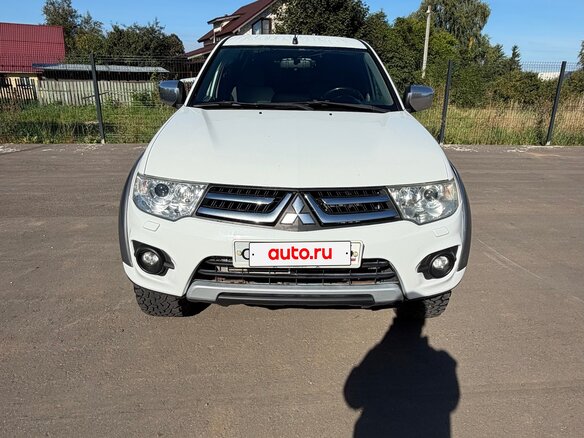 2014 Mitsubishi L200 IV Рестайлинг, белый, 1800000 рублей - вид 1