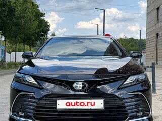 2020 Toyota Camry VIII (XV70), чёрный, 2550000 рублей, вид 2