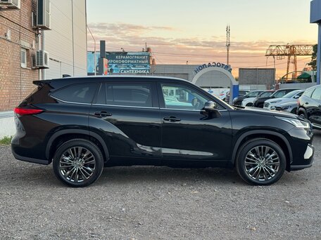2026 Toyota Highlander IV (XU70), чёрный, 5340000 рублей, вид 4