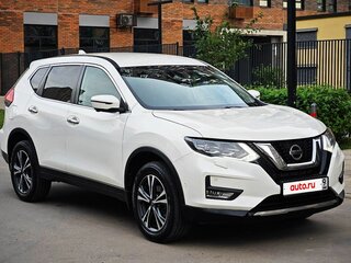 2019 Nissan X-Trail III Рестайлинг, белый, 2075000 рублей, вид 1