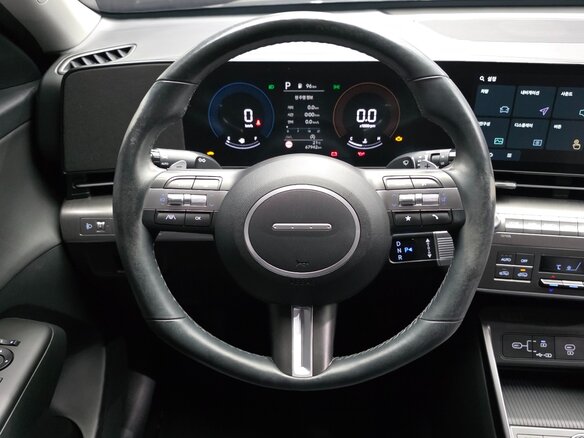2023 Hyundai Kona II (SX2), серый, 2150000 рублей - вид 17