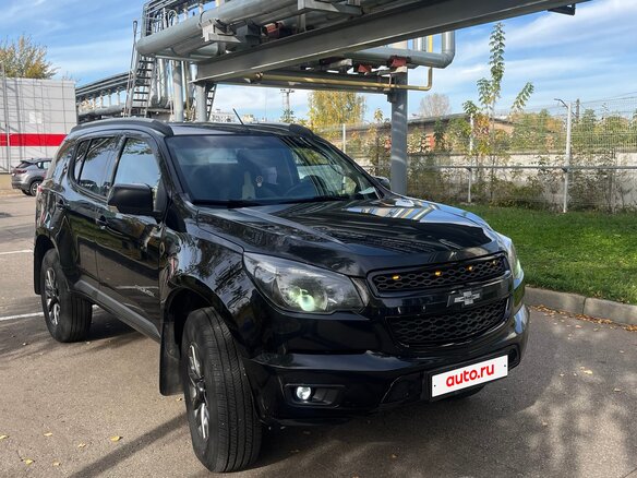 2013 Chevrolet TrailBlazer II, чёрный, 1650000 рублей - вид 1
