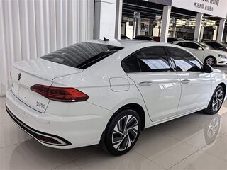 2023 Volkswagen Bora IV (China Market) Рестайлинг, белый, 1120000 рублей, вид 2