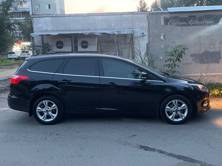 2014 Ford Focus III, чёрный, 795000 рублей, вид 4