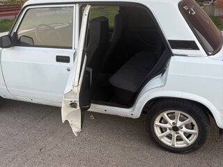2005 Lada (ВАЗ) 2107, белый, 105000 рублей, вид 5