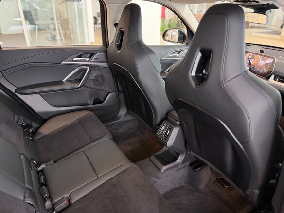 2026 BMW X1 Long 25Li xDrive III (U11/U12), чёрный, 6100000 рублей - вид 29