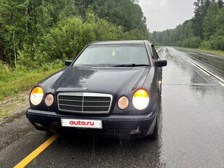 1998 Mercedes-Benz E-Класс 200 II (W210, S210), синий, 449999 рублей, вид 2