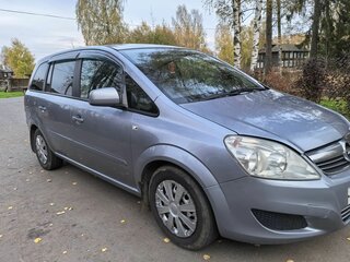 2009 Opel Zafira B Рестайлинг, серебристый, 500000 рублей, вид 2