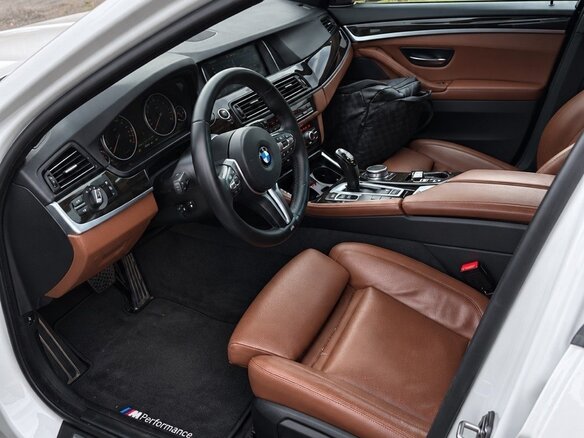 2016 BMW 5 серии 530d xDrive VI (F10/F11/F07) Рестайлинг, белый, 2790000 рублей - вид 9