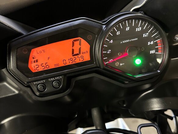 2008 Yamaha FZ6, серый, 600000 рублей - вид 14
