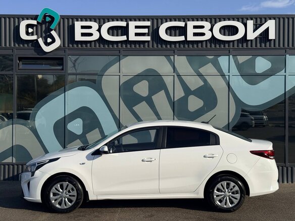 2021 Kia Rio IV Рестайлинг, белый, 1447000 рублей - вид 8