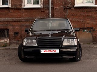 1992 Mercedes-Benz E-Класс 320 I (W124), чёрный, 1000000 рублей, вид 3
