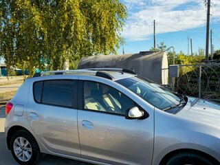 2018 Renault Sandero II Рестайлинг, серебристый, 1350000 рублей, вид 2