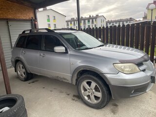 2005 Mitsubishi Outlander I, серебристый, 650000 рублей, вид 1