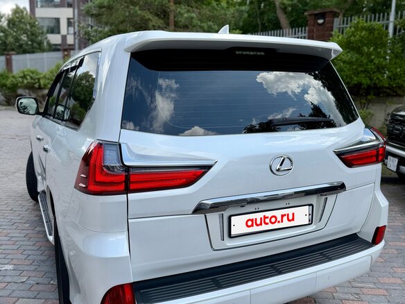 2020 Lexus LX 450d III Рестайлинг 2, белый, 7550000 рублей - вид 17