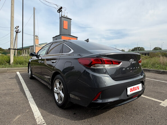 2018 Hyundai Sonata VII (LF) Рестайлинг, серый - вид 9