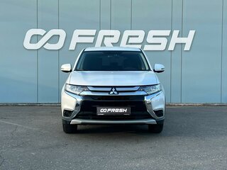 2017 Mitsubishi Outlander III Рестайлинг 2, белый, 1985000 рублей, вид 3