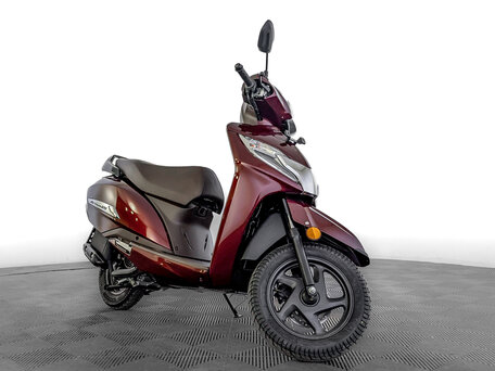 2025 Honda Activa 125, красный, 299900 рублей, вид 2