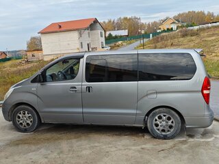 2011 Hyundai Grand Starex I, серый, 1250000 рублей, вид 4