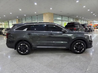 2025 Kia Sorento IV Рестайлинг, серый, 5000000 рублей, вид 3
