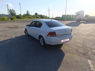 2011 Opel Astra H Рестайлинг, белый, 600000 рублей, вид 5