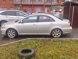 2007 Toyota Avensis II Рестайлинг, серебристый, 650000 рублей, вид 5