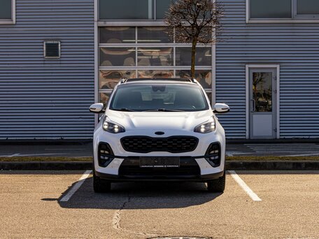 2021 Kia Sportage IV Рестайлинг, белый, 1995000 рублей, вид 2