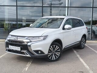 2020 Mitsubishi Outlander III Рестайлинг 3, белый, 1959000 рублей, вид 1