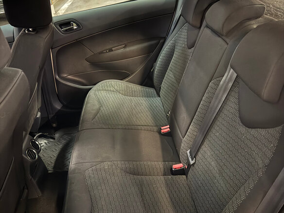 2011 Peugeot 308 I Рестайлинг, белый, 447000 рублей - вид 7