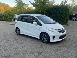 2016 Honda Freed I Рестайлинг 2, белый, 820000 рублей, вид 1