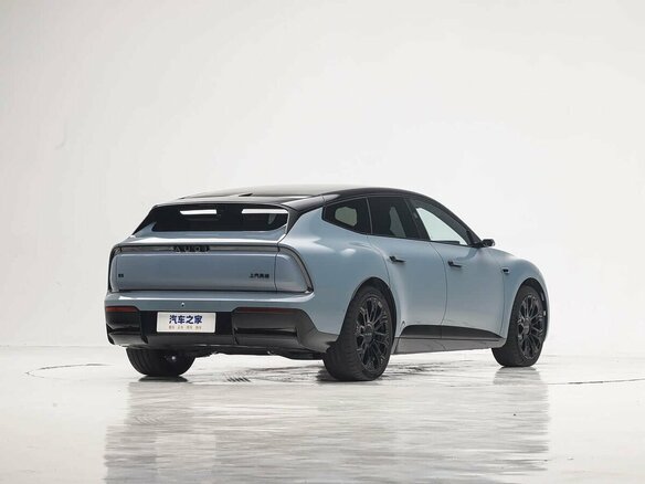 2026 Audi E5 83 kWh, голубой, 7620000 рублей - вид 3