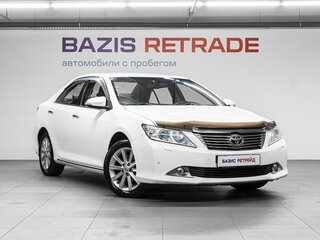 2013 Toyota Camry VII (XV50), белый, 1650000 рублей, вид 4