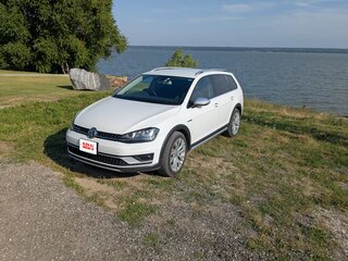2016 Volkswagen Golf Alltrack VII, белый, 1700000 рублей, вид 3