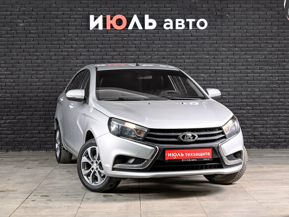 2018 Lada (ВАЗ) Vesta I, серебристый, 830000 рублей - вид 2