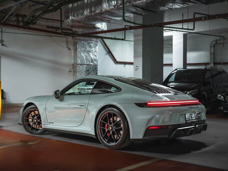 2025 Porsche 911 Carrera GTS VIII (992) Рестайлинг, зелёный, 23900000 рублей, вид 2