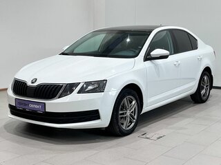 2017 Skoda Octavia III (A7) Рестайлинг, белый, 1320000 рублей, вид 1
