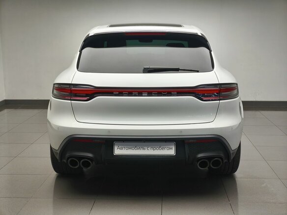 2022 Porsche Macan I Рестайлинг 2, белый, 7097000 рублей - вид 4