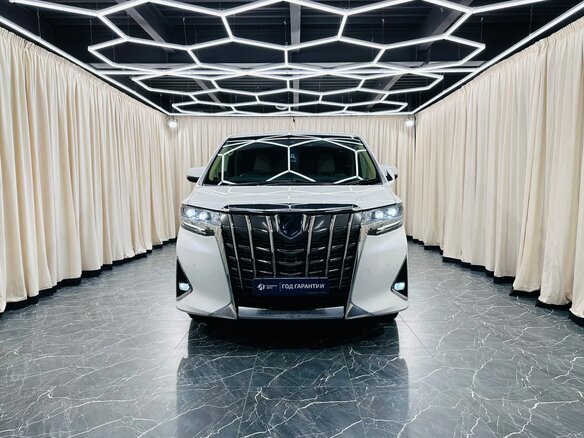 2018 Toyota Alphard III Рестайлинг, белый, 4299900 рублей - вид 9