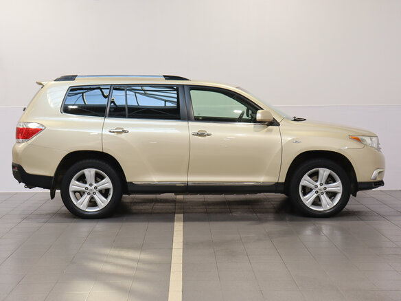 2010 Toyota Highlander II (XU40) Рестайлинг, бежевый - вид 4