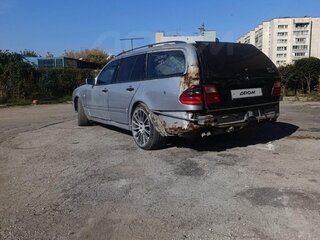 1998 Mercedes-Benz E-Класс 320 II (W210, S210), серый, 125000 рублей, вид 4