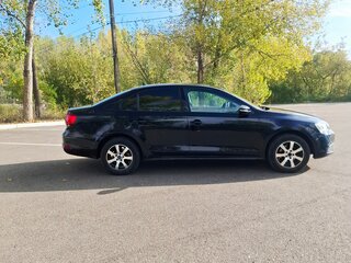 2013 Volkswagen Jetta VI, чёрный, 685000 рублей, вид 4