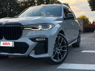2022 BMW X7 40i I (G07), белый, 9099000 рублей, вид 1