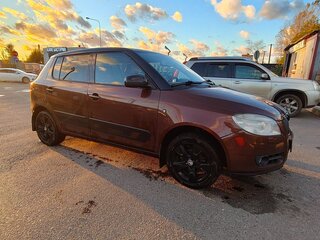 2007 Skoda Fabia II, красный, 510000 рублей, вид 4