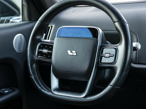 2023 Li Auto (Lixiang) L9 44.5 kWh I, чёрный, 6479000 рублей - вид 12