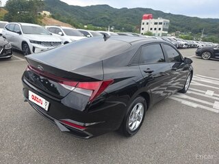 2022 Hyundai Avante VII, чёрный, 1880000 рублей, вид 4