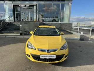 2014 Opel Astra GTC J Рестайлинг, жёлтый, 900000 рублей, вид 2