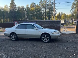 1997 Toyota Camry Gracia IV (XV20), белый, 490000 рублей, вид 3