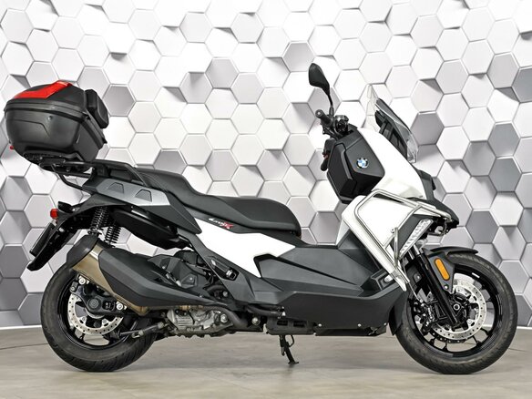 2020 BMW C 400 X, белый, 655000 рублей - вид 2