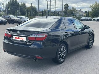 2017 Toyota Camry VII (XV50) Рестайлинг 2, чёрный, 1950000 рублей, вид 4